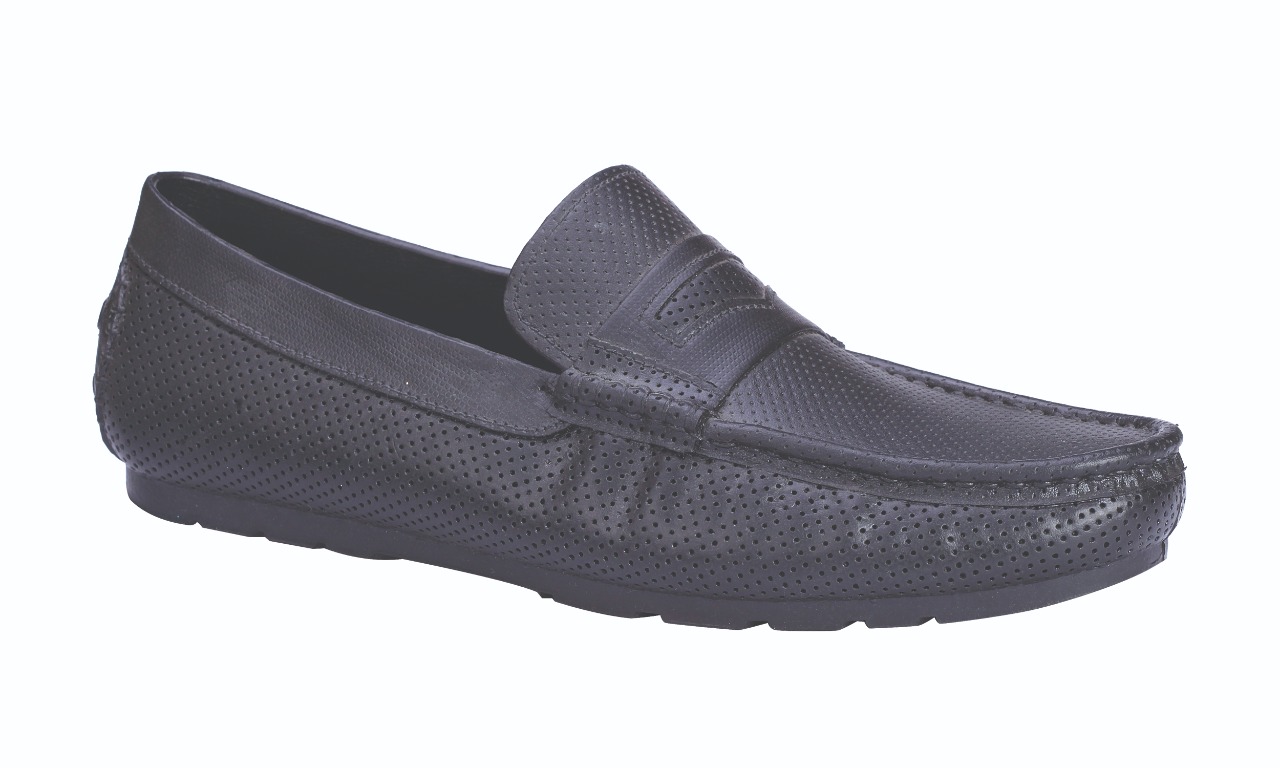 bata sandak rubber shoes
