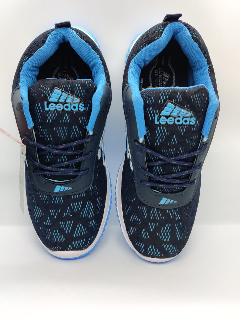 leedas sports shoes