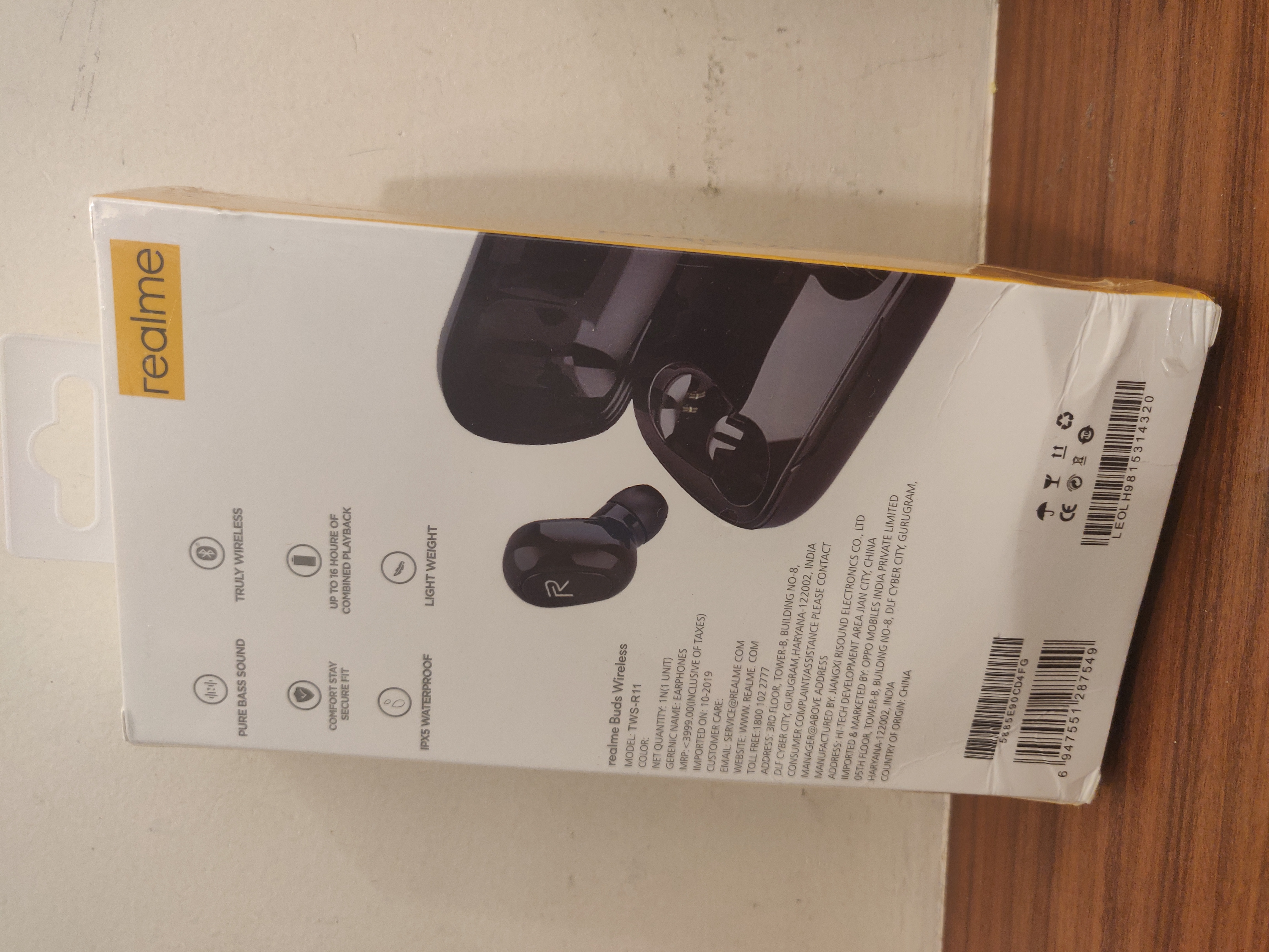 realme r11 earbuds